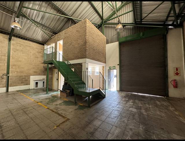 166M² WAREHOUSE TO LET IN ROBERTVILLE